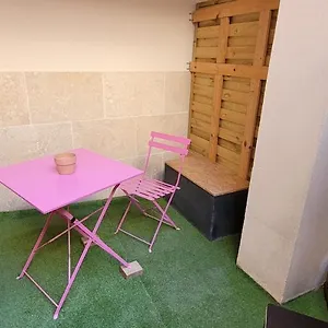 Appartement Charming In The Heart Of