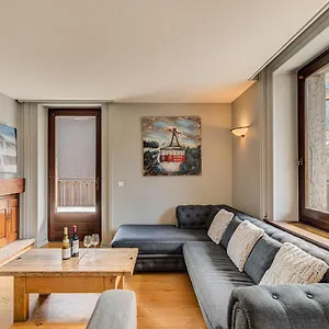 Apartment President - Alpes Travel - Central Chamonix - Sleeps 12 Chamonix